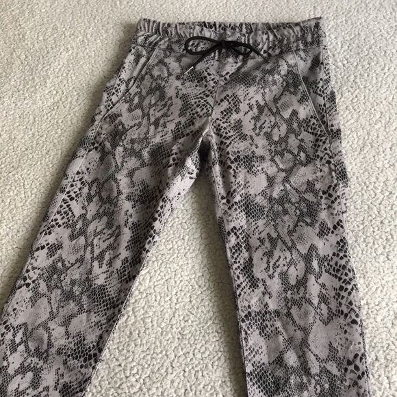 BEVY FLOG Shely pant Ash Python 24 - Picture 6 of 15